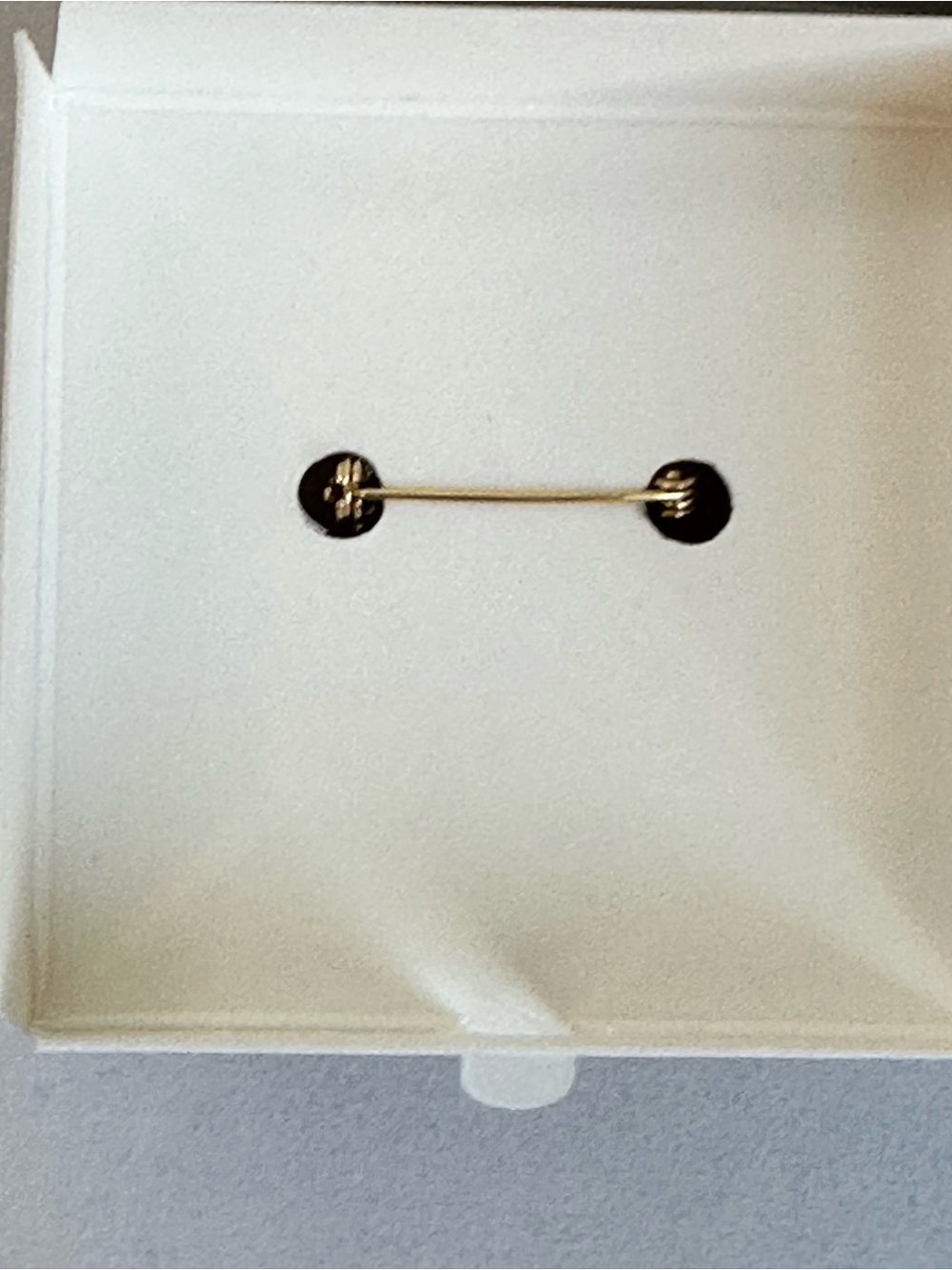 Vintage Liz Claiborne Brooch - Picture 3 of 3